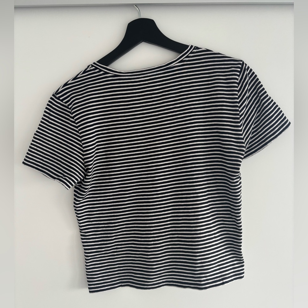 Everlane Navy and White Striped Short Sleeve Tee shirt - Picture 3 of 4